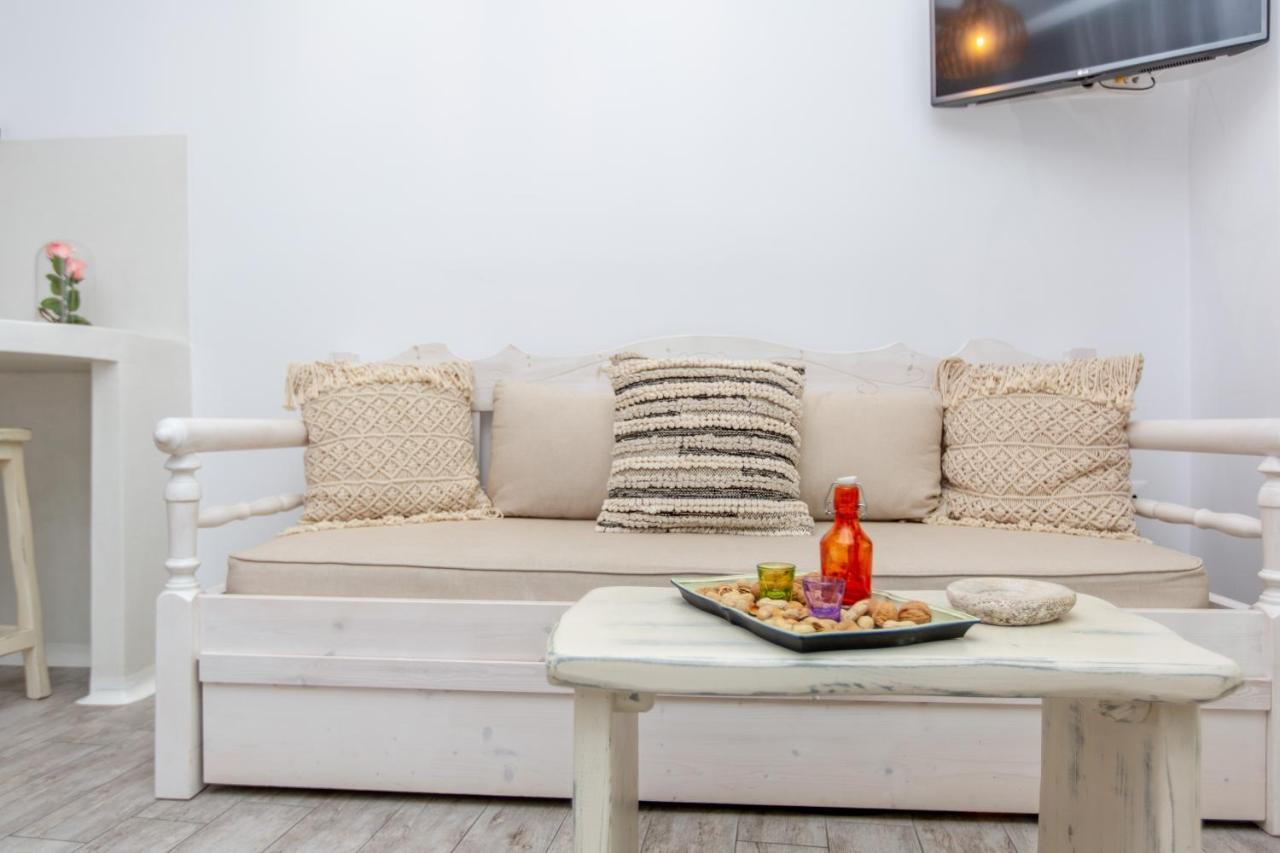 Naxos City Emery Hotel מראה חיצוני תמונה